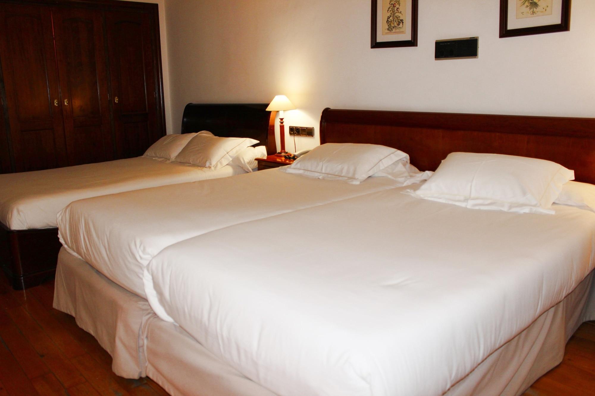 Melia De Tredos Hotel Exterior photo